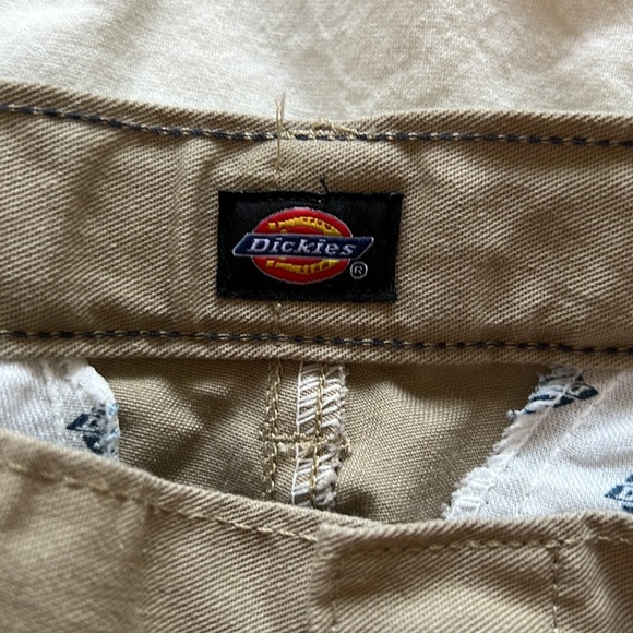 DICKIES Khaki Pants - Vintage Fits like a 4-6US - Picture 2 of 3